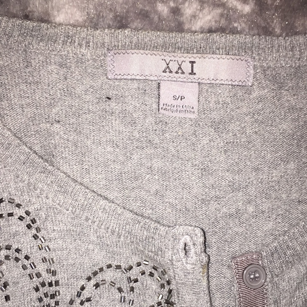 Forever 21 Cardigan - Picture 2 of 3